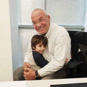 ד״ר גד לוטן מומחה בכירורגיה כללית וכירורגית ילדים