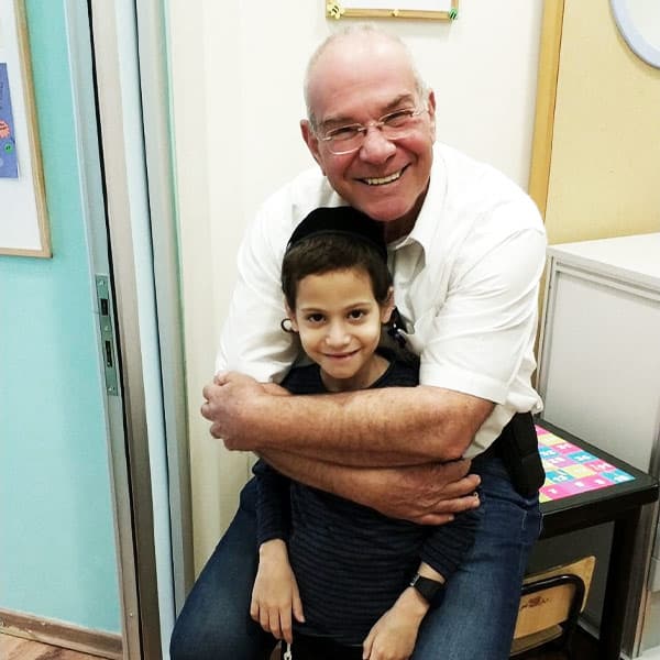 ד״ר גד לוטן מומחה בכירורגיה כללית וכירורגית ילדים